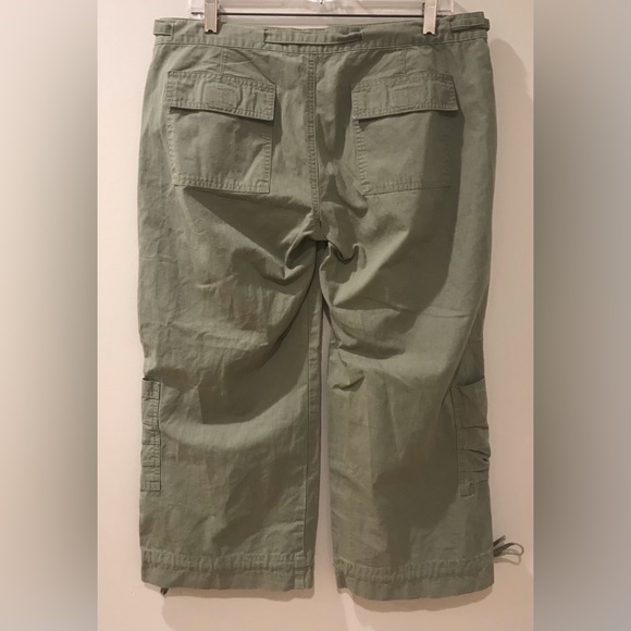 CARGO CAPRI OLIVE GREEN PANTS - Picture 4 of 8